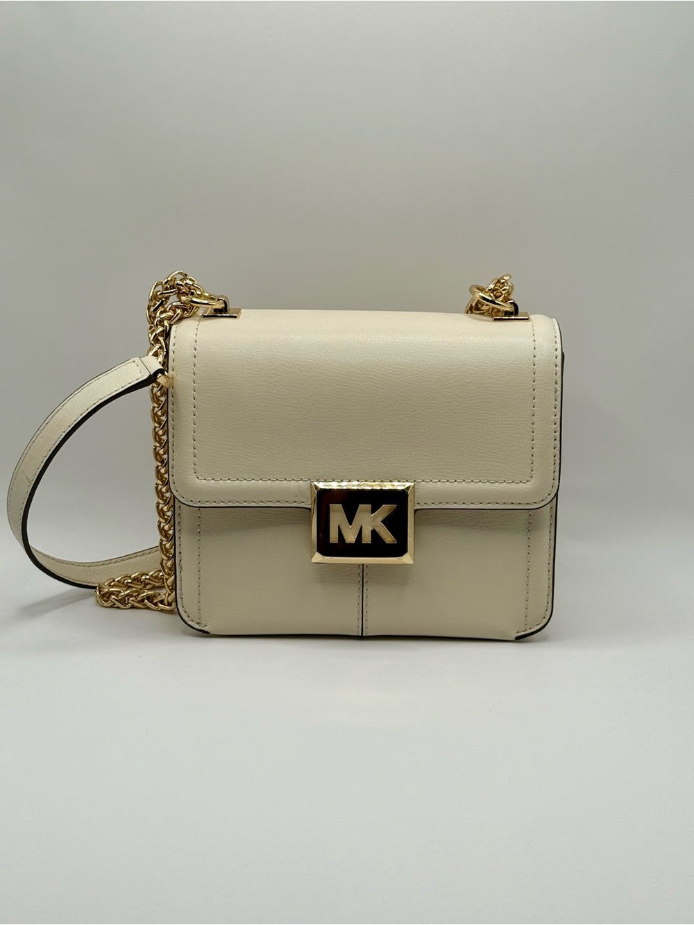 Michael Kors Cream Leather Chain Crossbody Bag Gold MK Magnetic Lock Pre-Owned